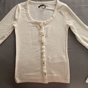 NEW W/O TAG Abercrombie Ribbed Button Front Long Sleeve